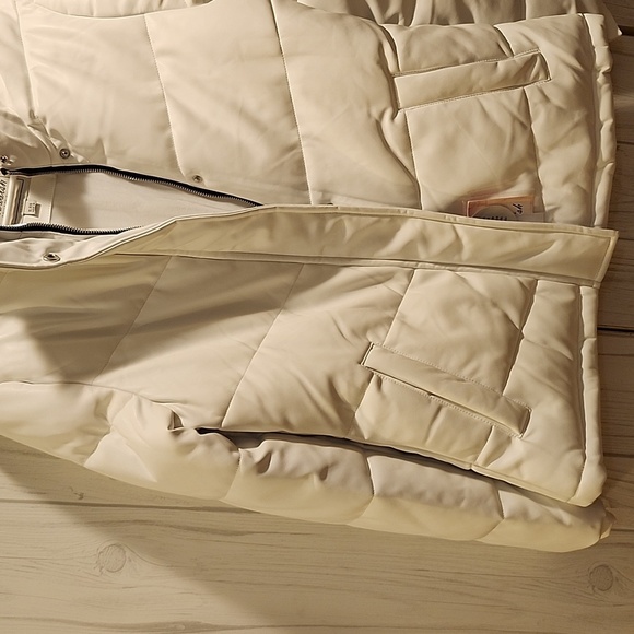 Snobbish White Puffer Jacket - Picture 3 of 8